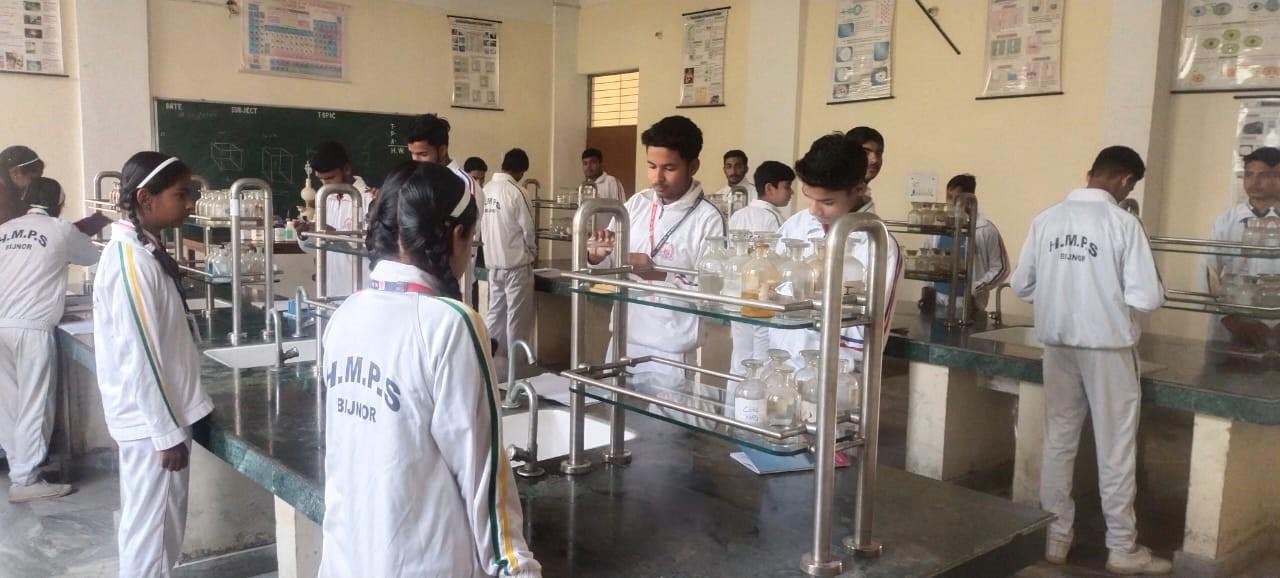 CHEMISTRY LAB