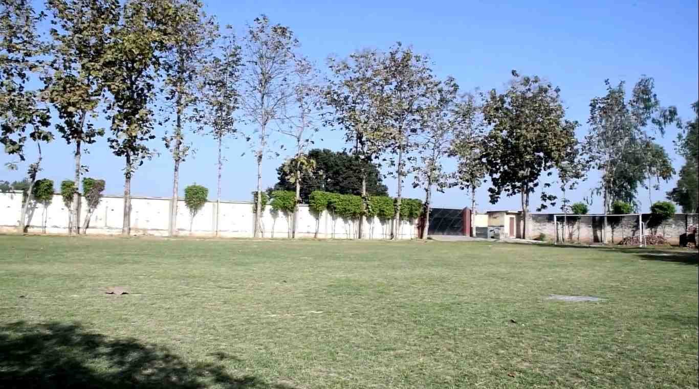 PLAY AND ASSEMBLY GROUND 02