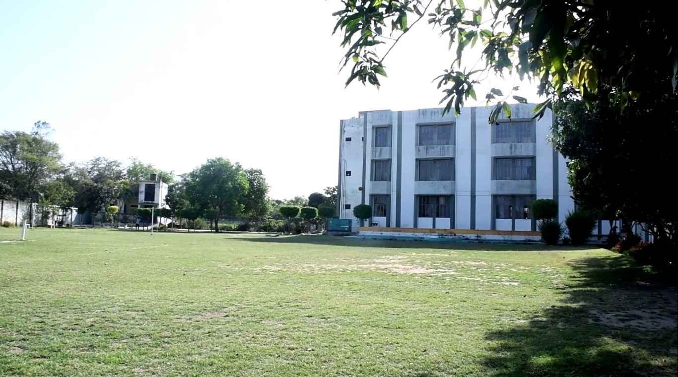 PLAY AND ASSEMBLY GROUND